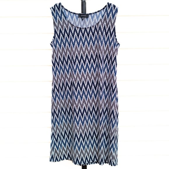 R&M Richards Dresses & Skirts - R&M Richards Popover Dress Womens 14 Textured Stretch Minimalist Easy Care Vacay